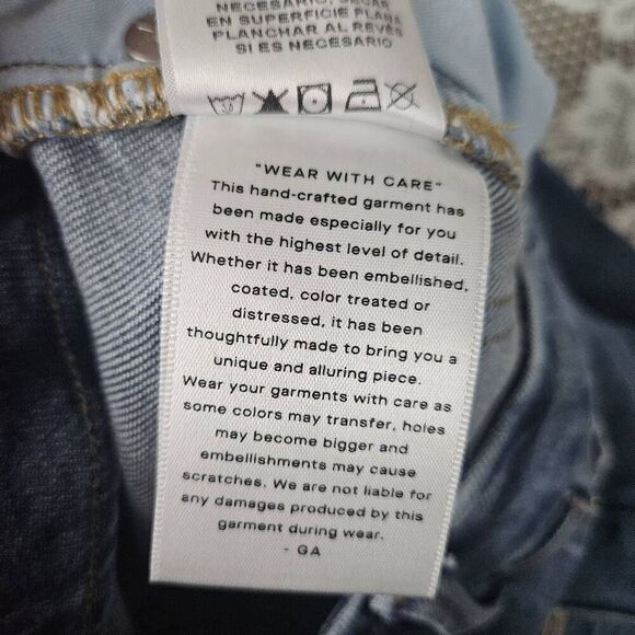 Good American Jeans - Picture 5 of 9